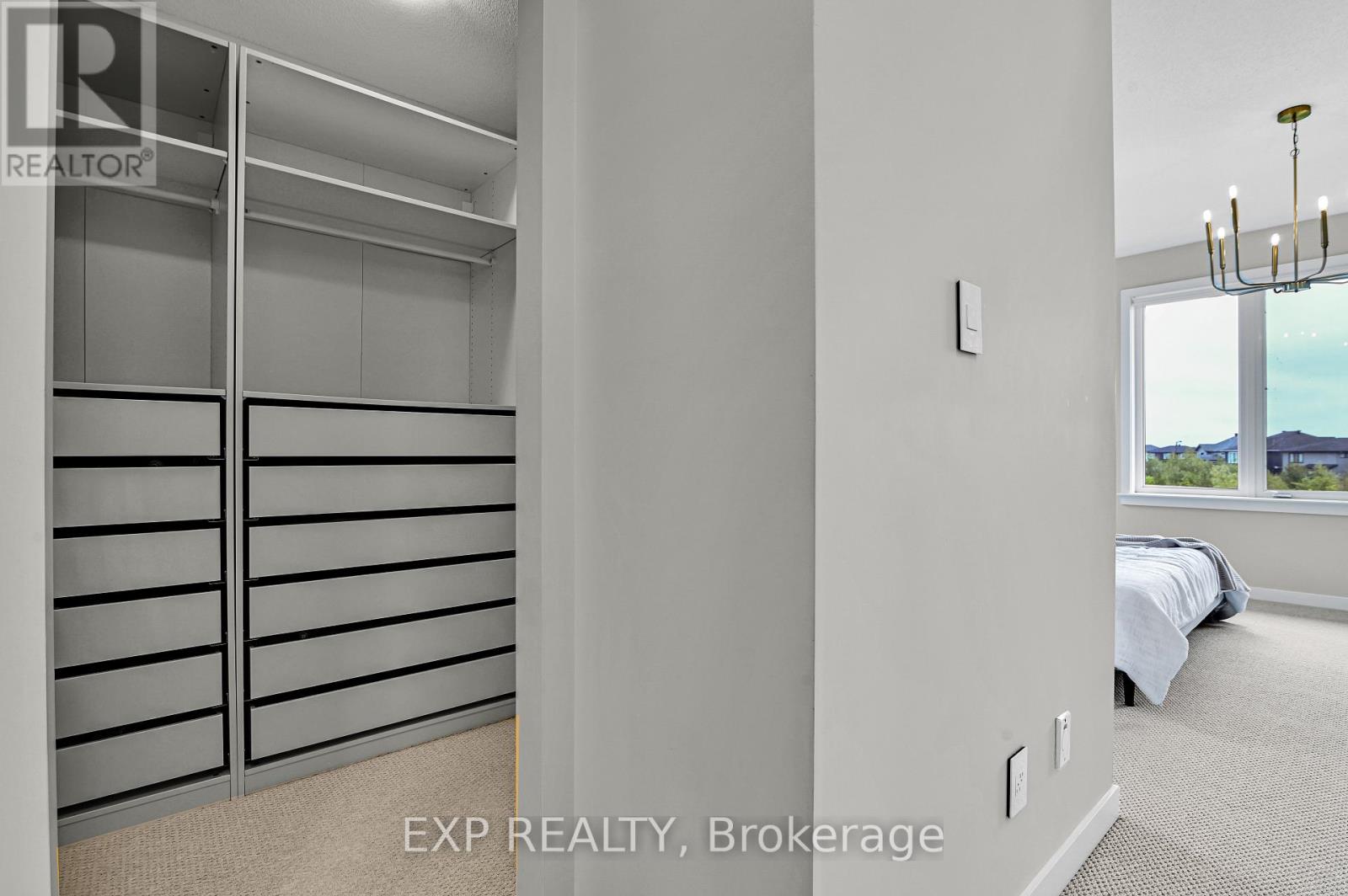 364 Gloaming Crescent, Ottawa, Ontario  K2S 1B6 - Photo 24 - X12536474