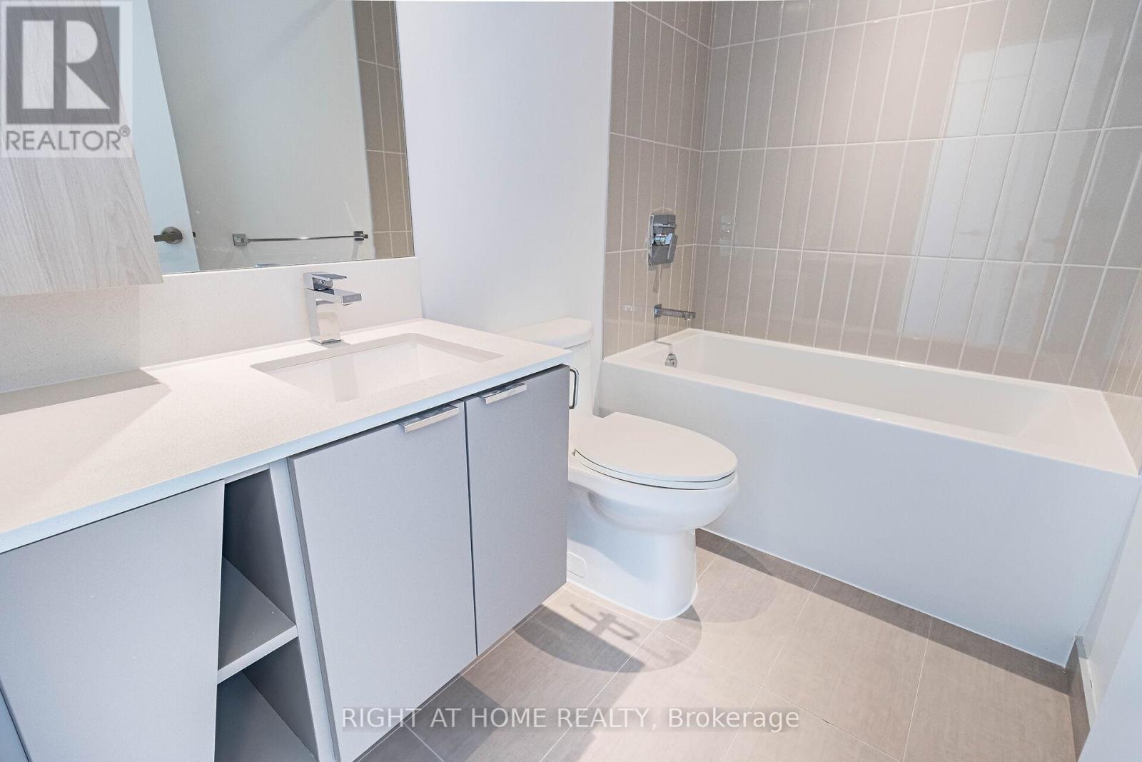 #5109 - 3883 Quartz Road, Mississauga, Ontario  L5B 0M4 - Photo 13 - W12561098