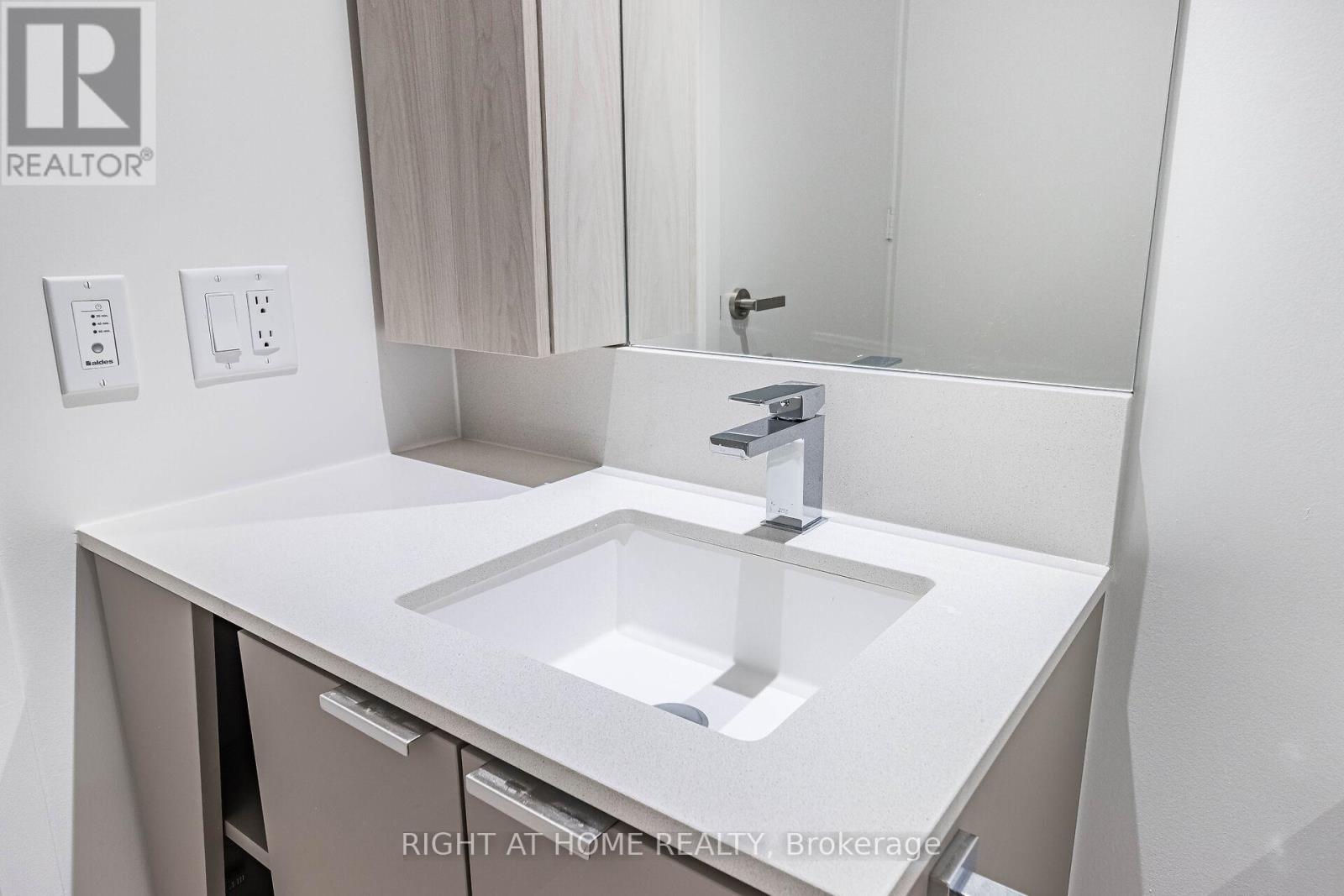 #5109 - 3883 Quartz Road, Mississauga, Ontario  L5B 0M4 - Photo 16 - W12561098