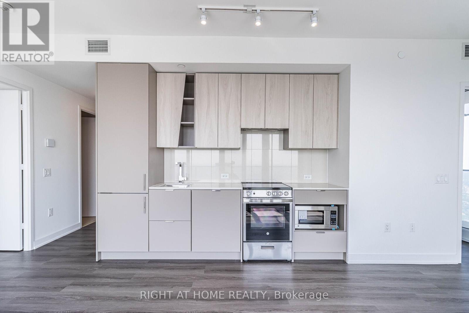 #5109 - 3883 Quartz Road, Mississauga, Ontario  L5B 0M4 - Photo 27 - W12561098