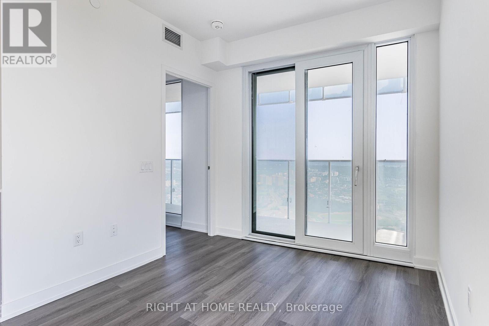 #5109 - 3883 Quartz Road, Mississauga, Ontario  L5B 0M4 - Photo 32 - W12561098