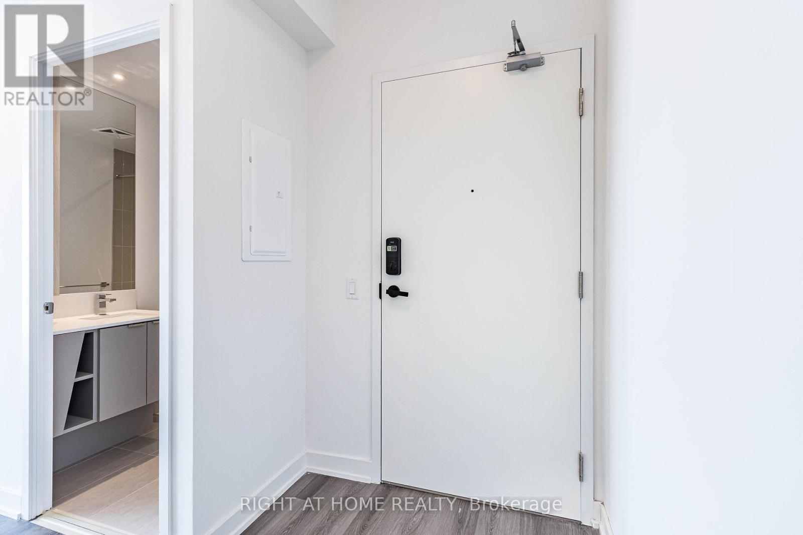 #5109 - 3883 Quartz Road, Mississauga, Ontario  L5B 0M4 - Photo 7 - W12561098