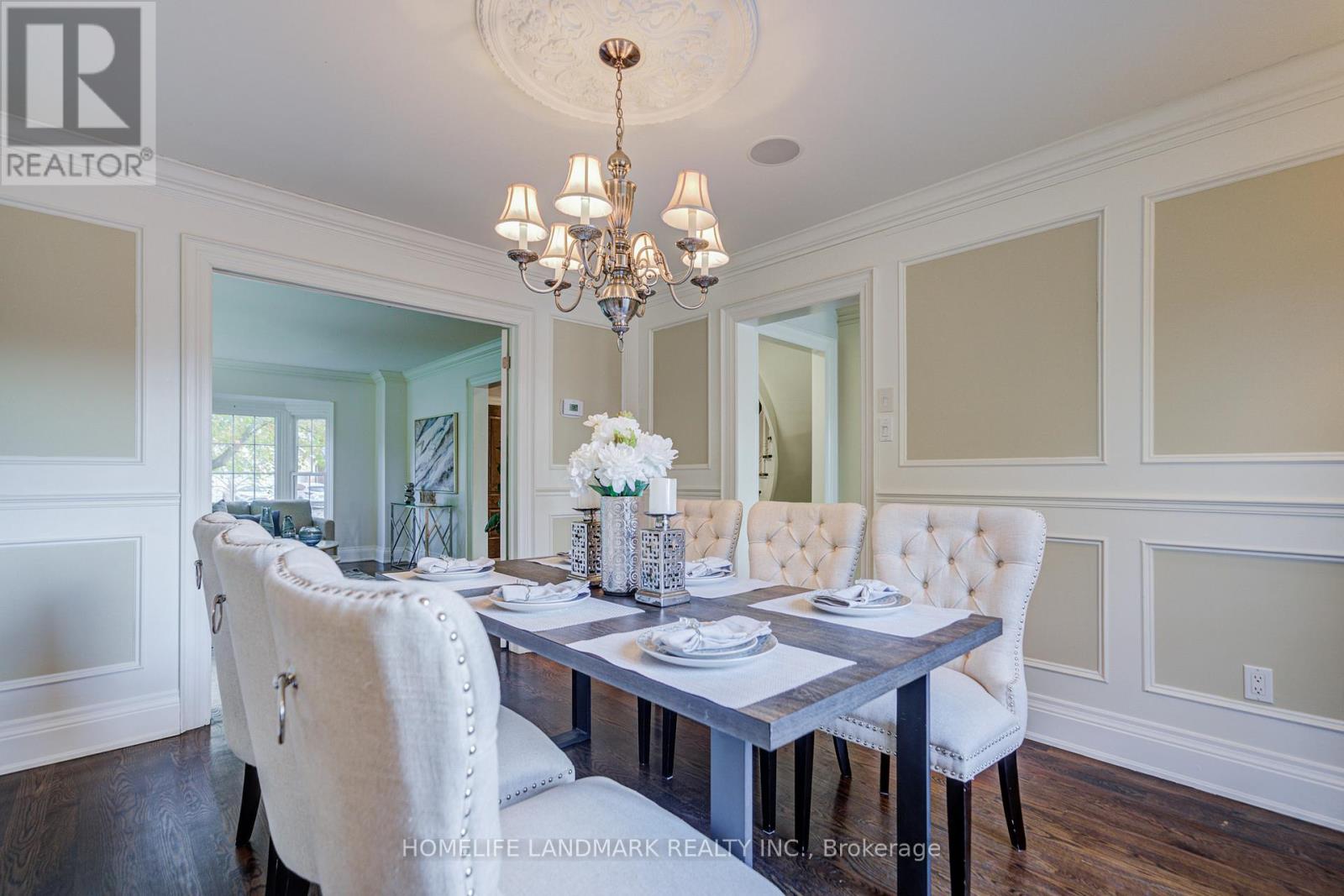 1124 Creekside Drive, Oakville, Ontario  L6H 4Z5 - Photo 11 - W12561100