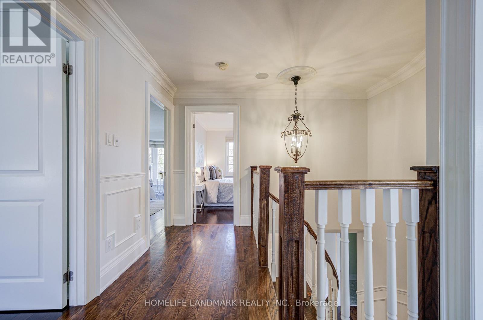 1124 Creekside Drive, Oakville, Ontario  L6H 4Z5 - Photo 22 - W12561100