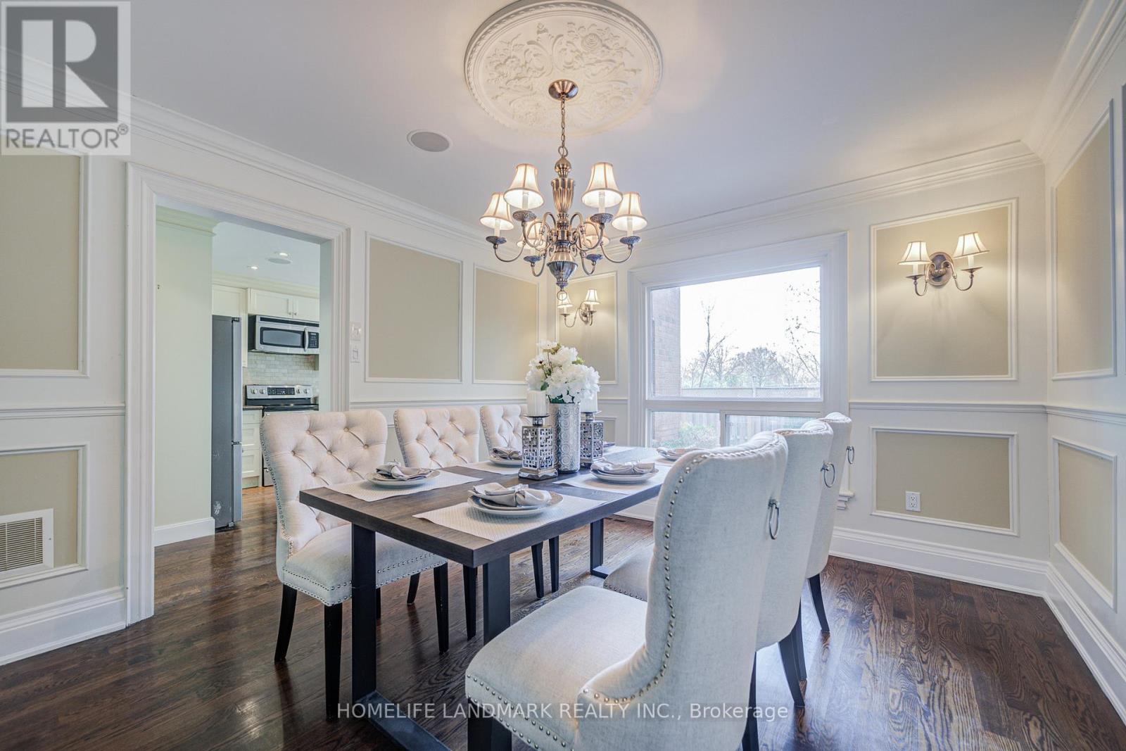 1124 Creekside Drive, Oakville, Ontario  L6H 4Z5 - Photo 8 - W12561100