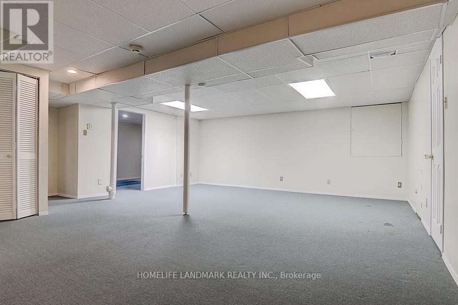 3586 Italia Crescent, Mississauga, Ontario L5B 3T5 - Photo 28 - W12561110