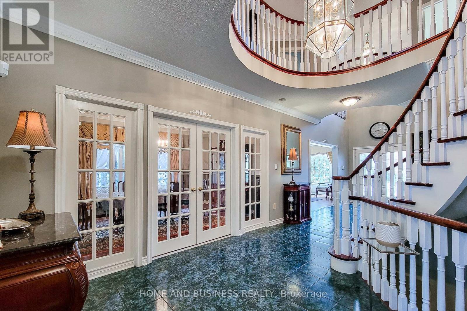 2427 Erin Centre Boulevard, Mississauga, Ontario  L5M 5B3 - Photo 10 - W12561128