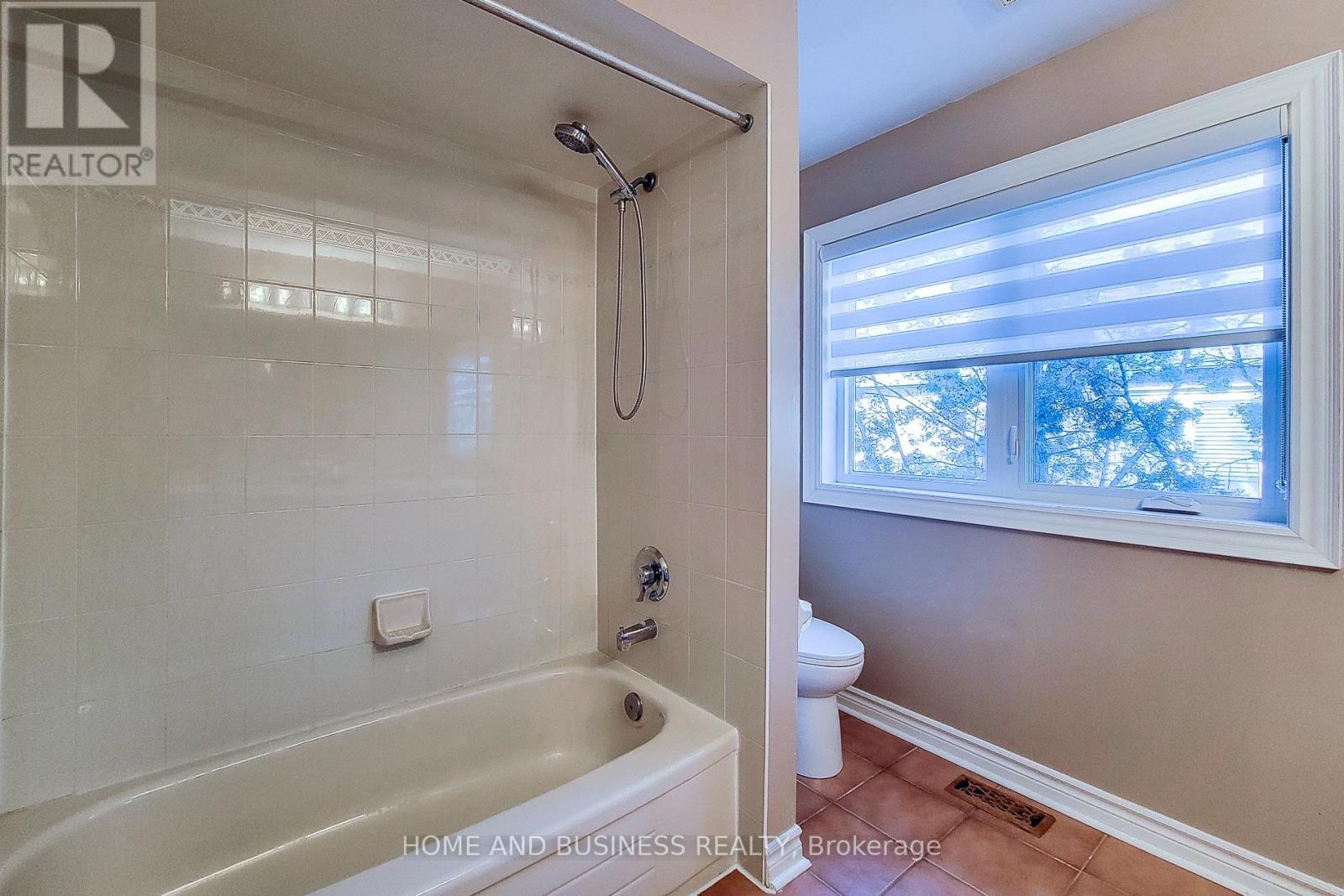 2427 Erin Centre Boulevard, Mississauga, Ontario  L5M 5B3 - Photo 27 - W12561128