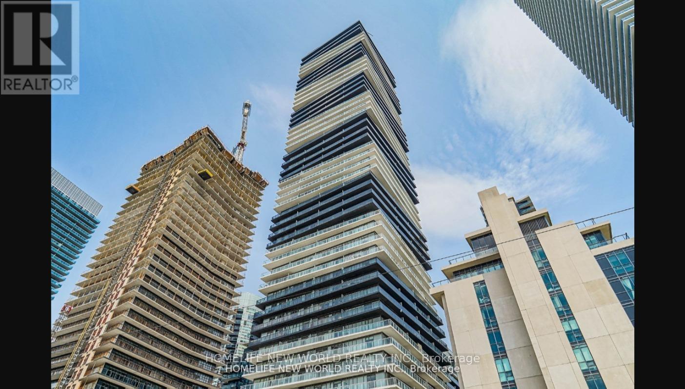 LPH01 - 56 ANNIE CRAIG DRIVE, Toronto, Ontario