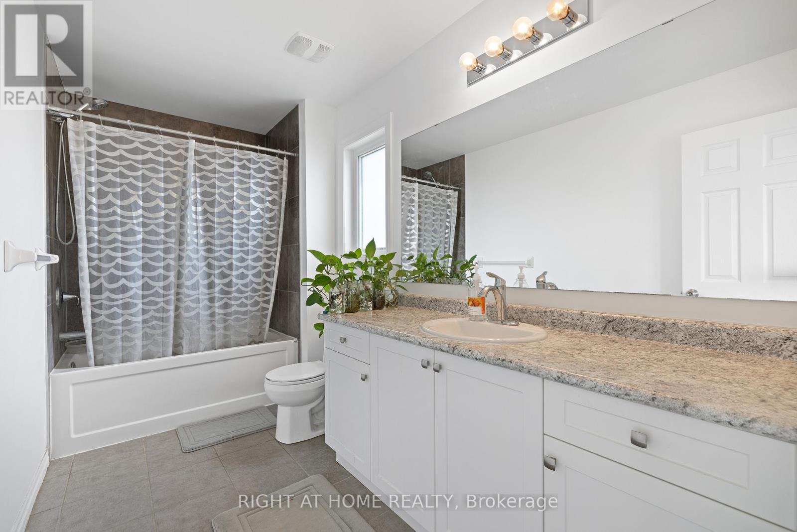 139 Freure Drive, Cambridge, Ontario N1S 0A2 - Photo 16 - X12561130