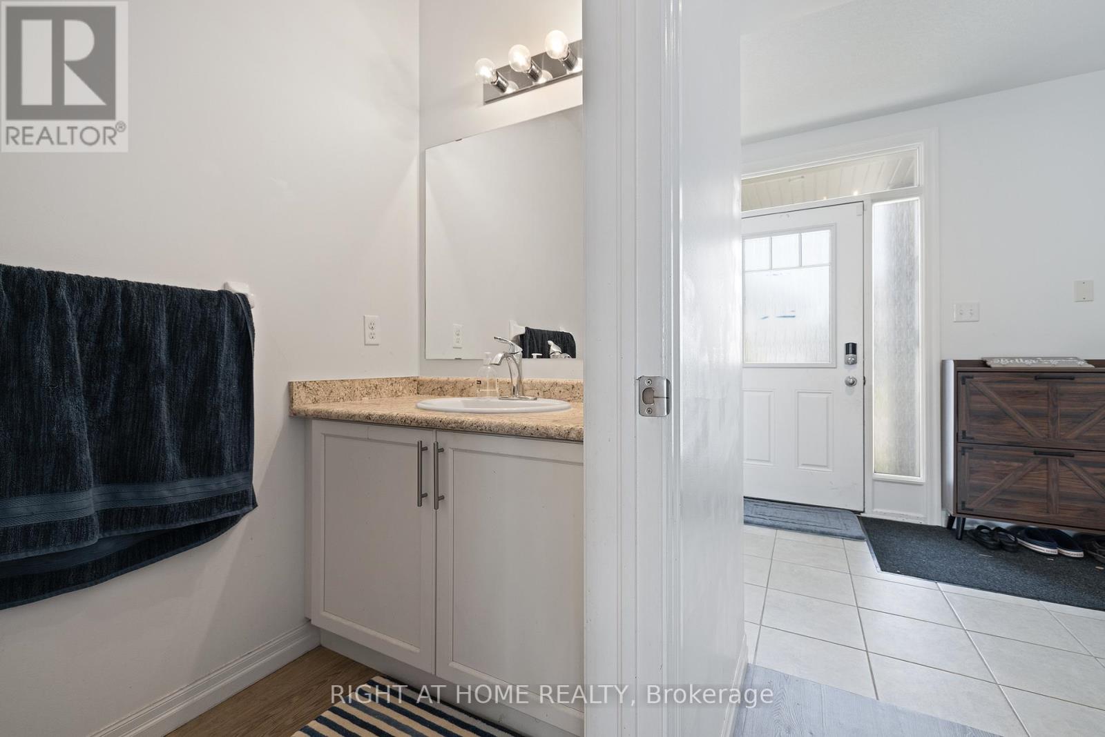 139 Freure Drive, Cambridge, Ontario N1S 0A2 - Photo 8 - X12561130