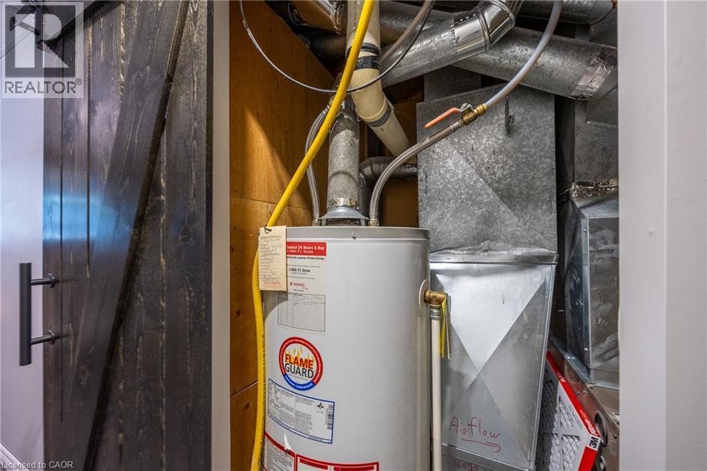 220 King Hiram Street, Ingersoll, Ontario  N5C 1L8 - Photo 28 - 40788949