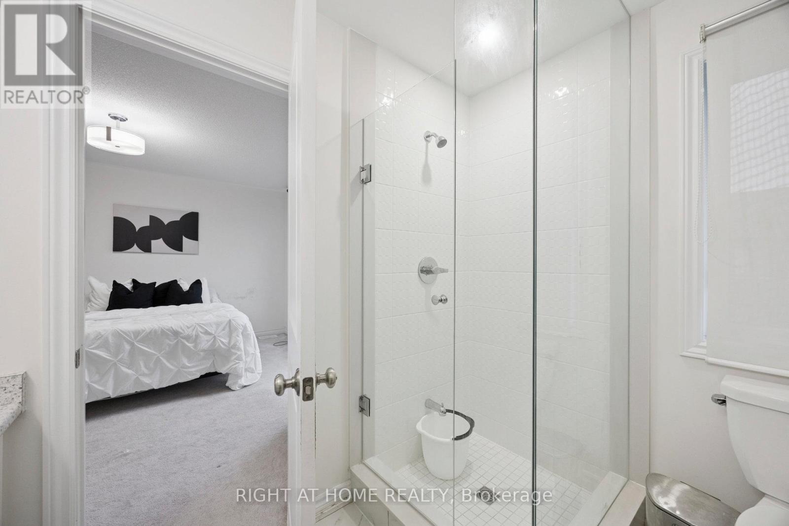 61 Douet Lane, Ajax, Ontario  L1Z 0V4 - Photo 38 - E12526136