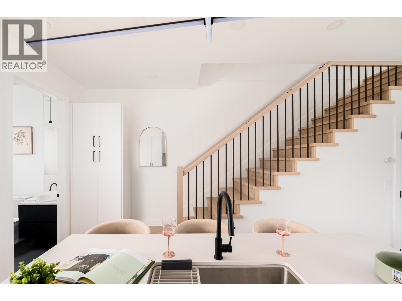 8088 Laurel Street, Vancouver, British Columbia  V6P 3V1 - Photo 12 - R3067960