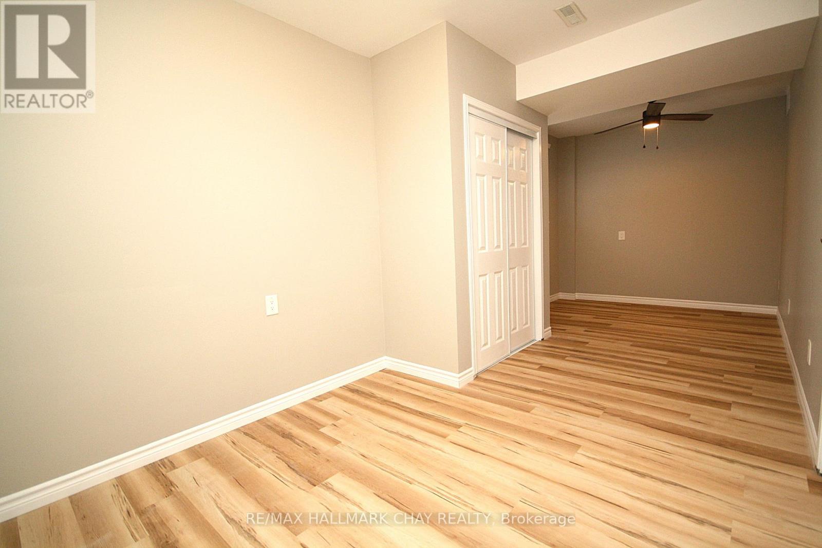 B - 36 Porritt Street, Barrie, Ontario  L4N 6Y3 - Photo 10 - S12561144