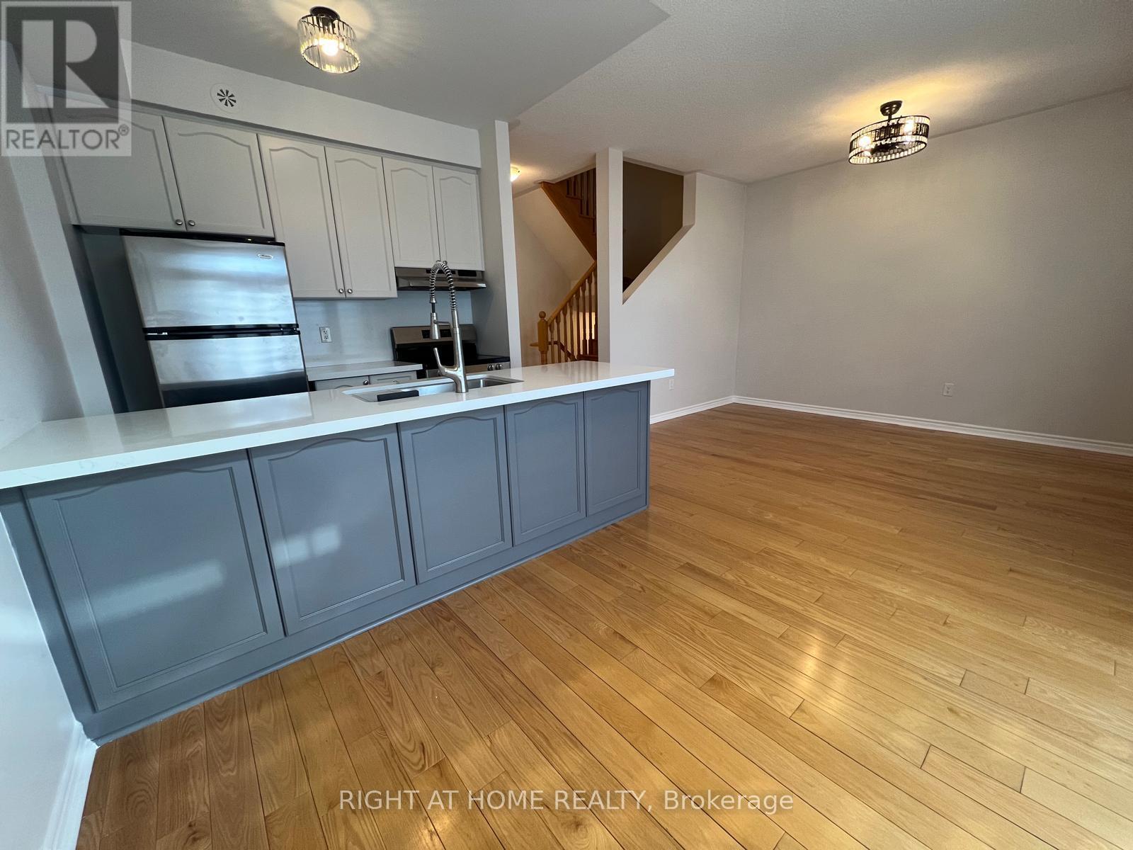 54 - 2435 Greenwich Drive, Oakville, Ontario  L6M 0S4 - Photo 12 - W12561140