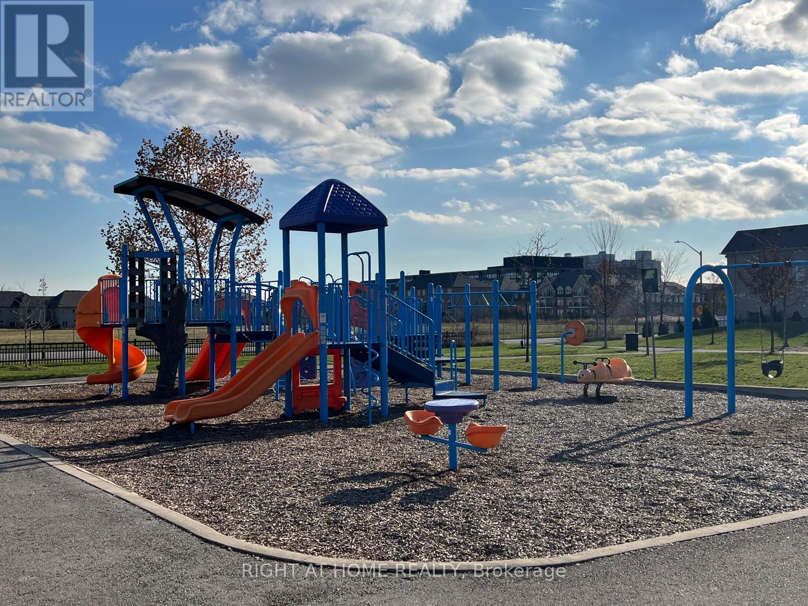 54 - 2435 Greenwich Drive, Oakville, Ontario  L6M 0S4 - Photo 25 - W12561140