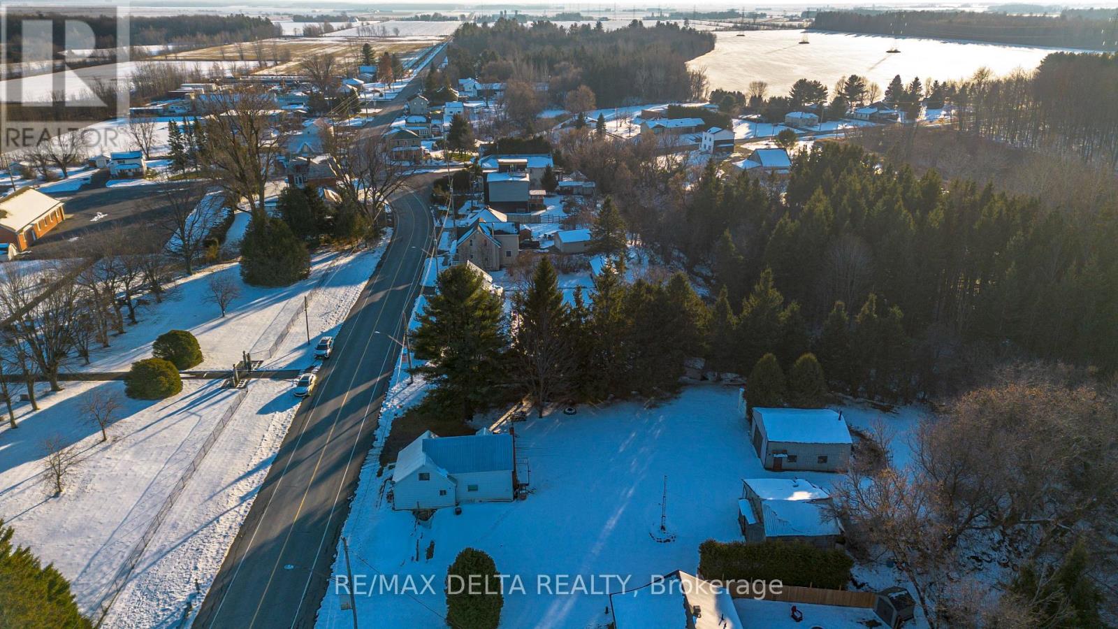 222 County Rd. 22 Road, The Nation, Ontario K0B 1N0 - Photo 4 - X12561156