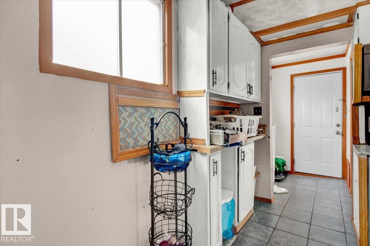 11010 106 Av Nw, Edmonton, Alberta  T5H 0R3 - Photo 29 - E4449936