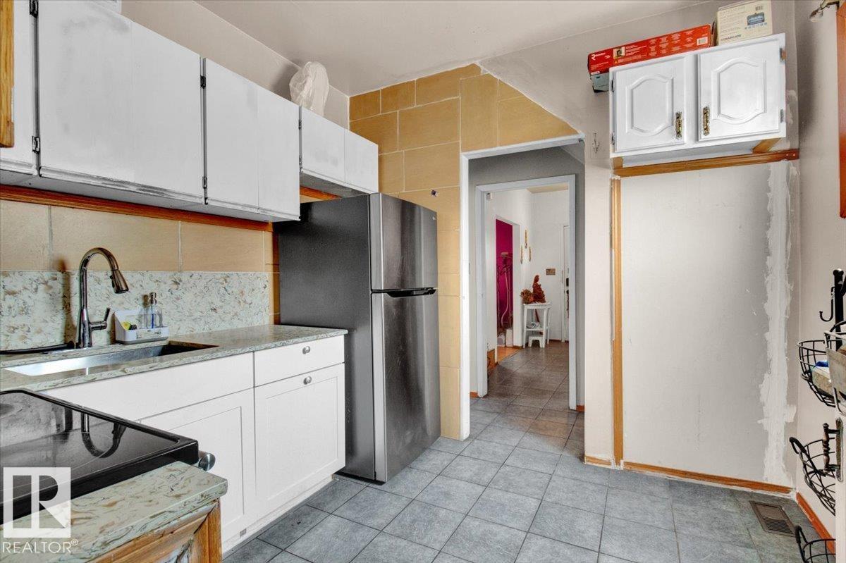 11010 106 Av Nw, Edmonton, Alberta  T5H 0R3 - Photo 24 - E4449936