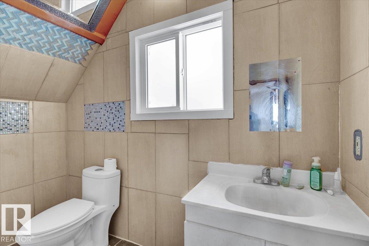 11010 106 Av Nw, Edmonton, Alberta  T5H 0R3 - Photo 32 - E4449936