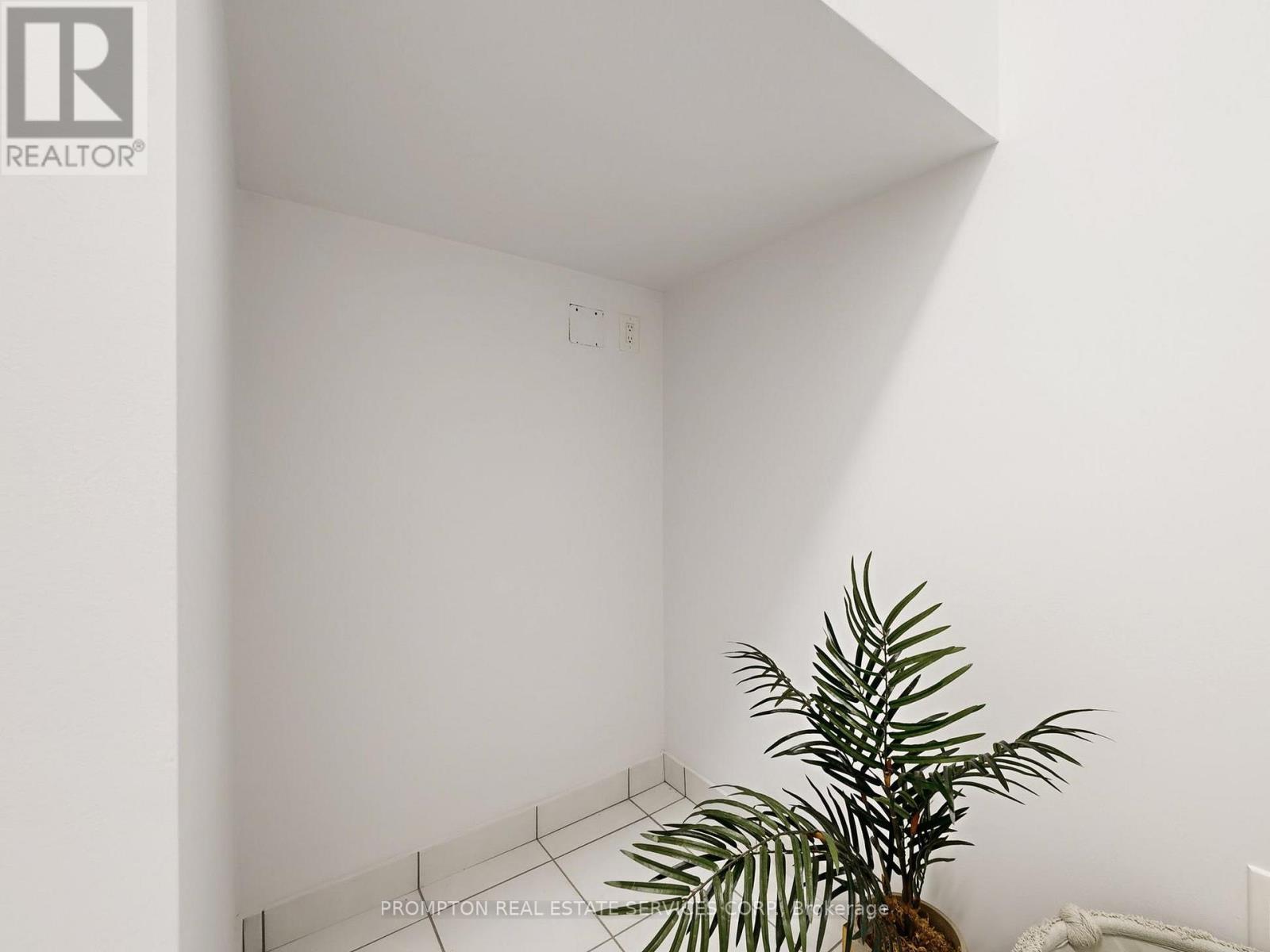 Th4 - 500 Doris Avenue, Toronto, Ontario  M2N 0C1 - Photo 18 - C12561152