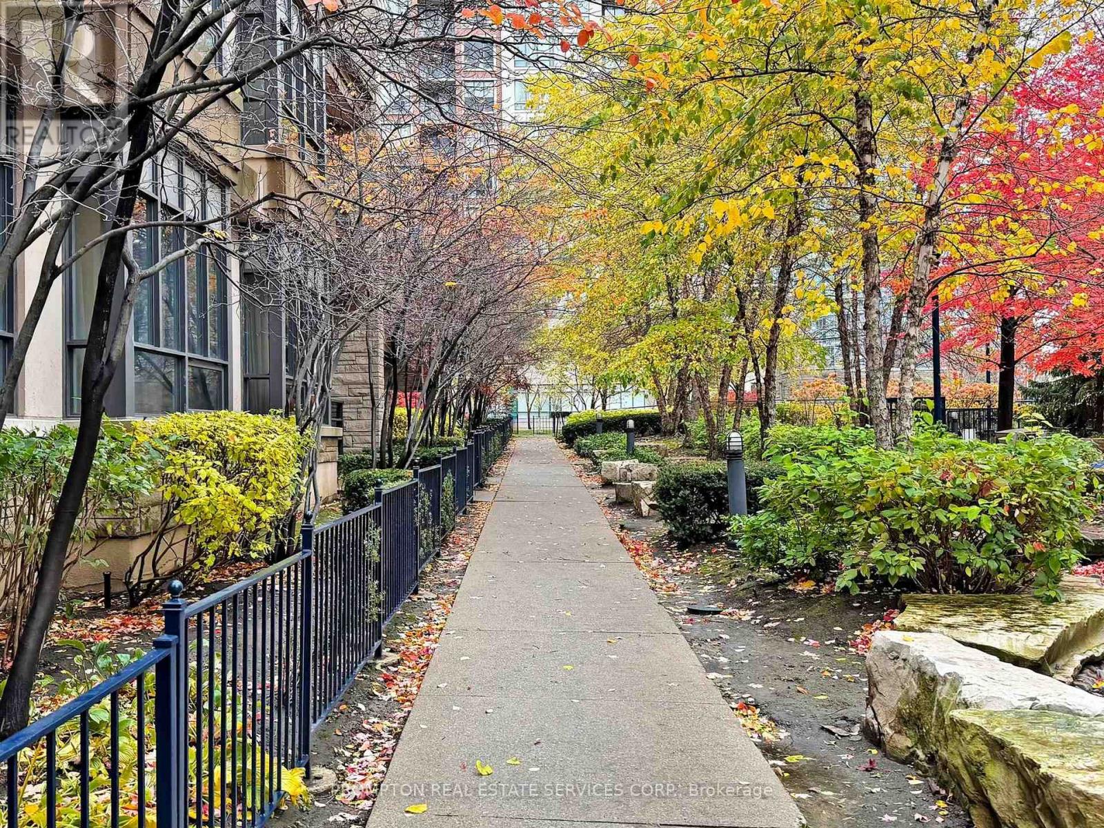 Th4 - 500 Doris Avenue, Toronto, Ontario  M2N 0C1 - Photo 45 - C12561152