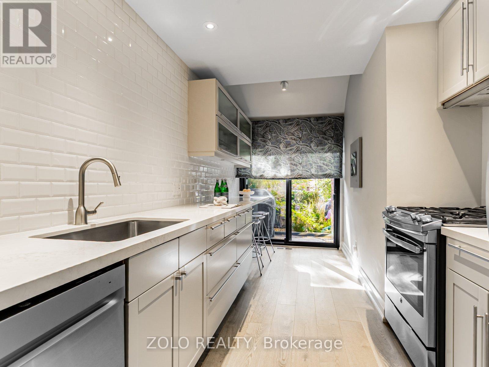 109 - 10 Walker Avenue, Toronto, Ontario  M4V 1G2 - Photo 9 - C12561160