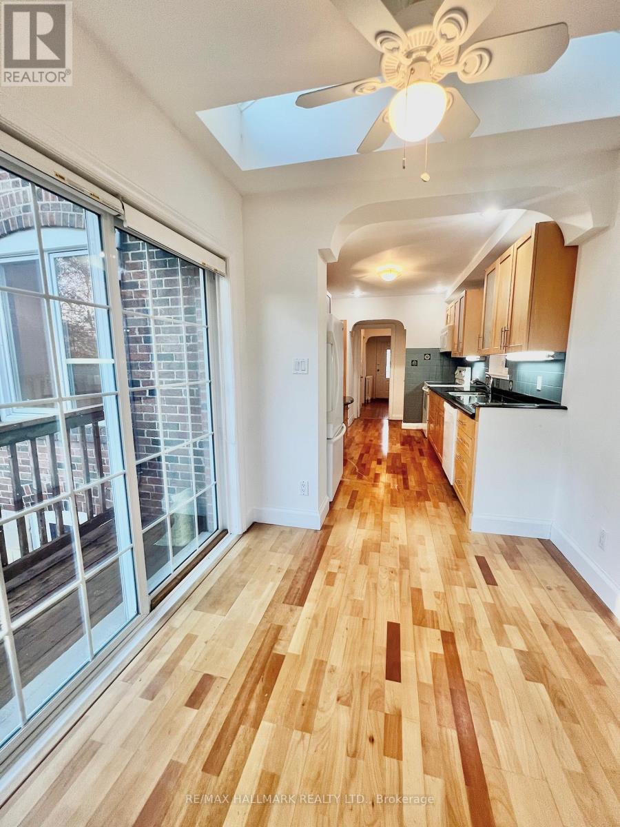 59 Divadale Drive, Toronto, Ontario  M4G 2P1 - Photo 12 - C12561166