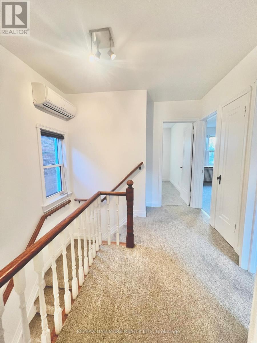 59 Divadale Drive, Toronto, Ontario  M4G 2P1 - Photo 13 - C12561166