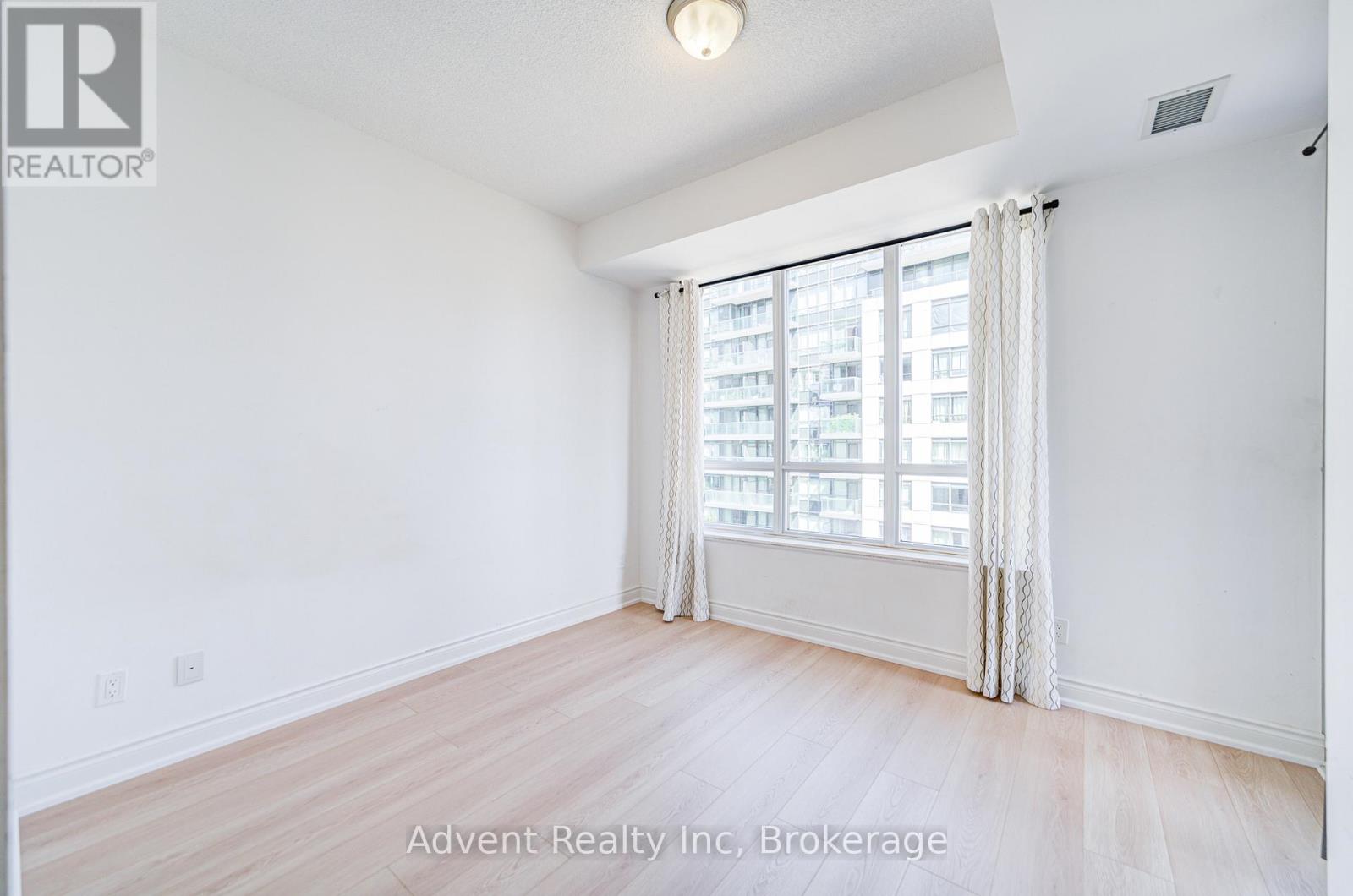 611 - 33 Clegg Road, Markham, Ontario  L6G 0B2 - Photo 14 - N12561172