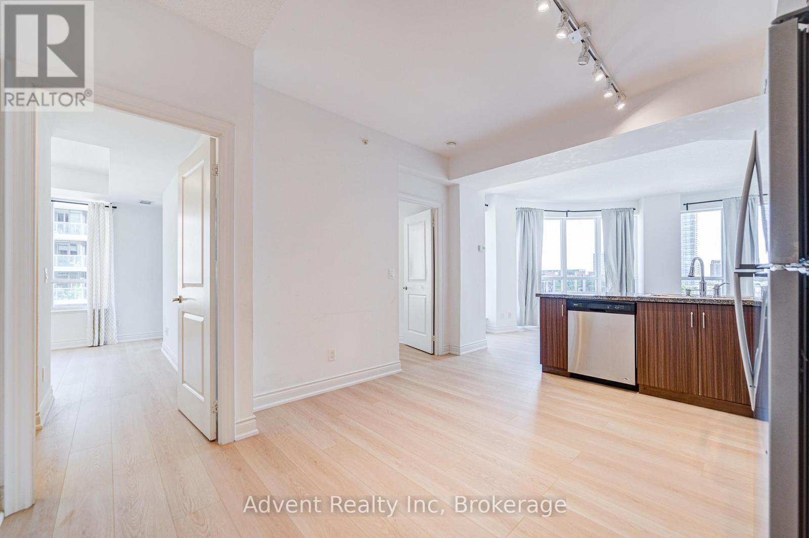 611 - 33 Clegg Road, Markham, Ontario  L6G 0B2 - Photo 5 - N12561172