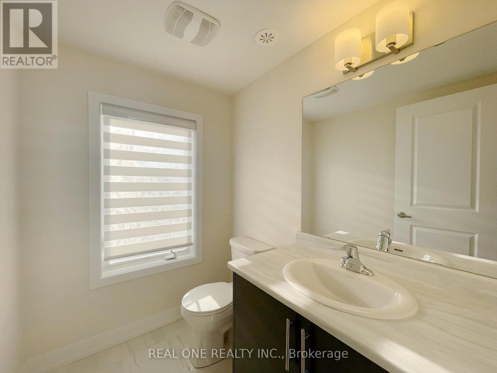 3073 Welsman Gardens, Oakville, Ontario  L6H 7Z2 - Photo 14 - W12561170