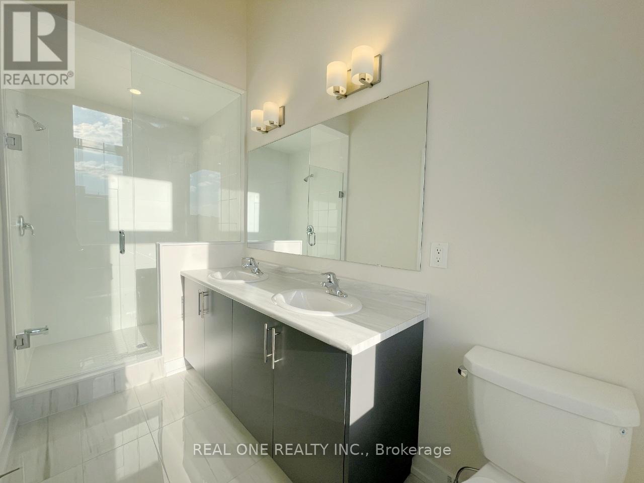 3073 Welsman Gardens, Oakville, Ontario  L6H 7Z2 - Photo 16 - W12561170