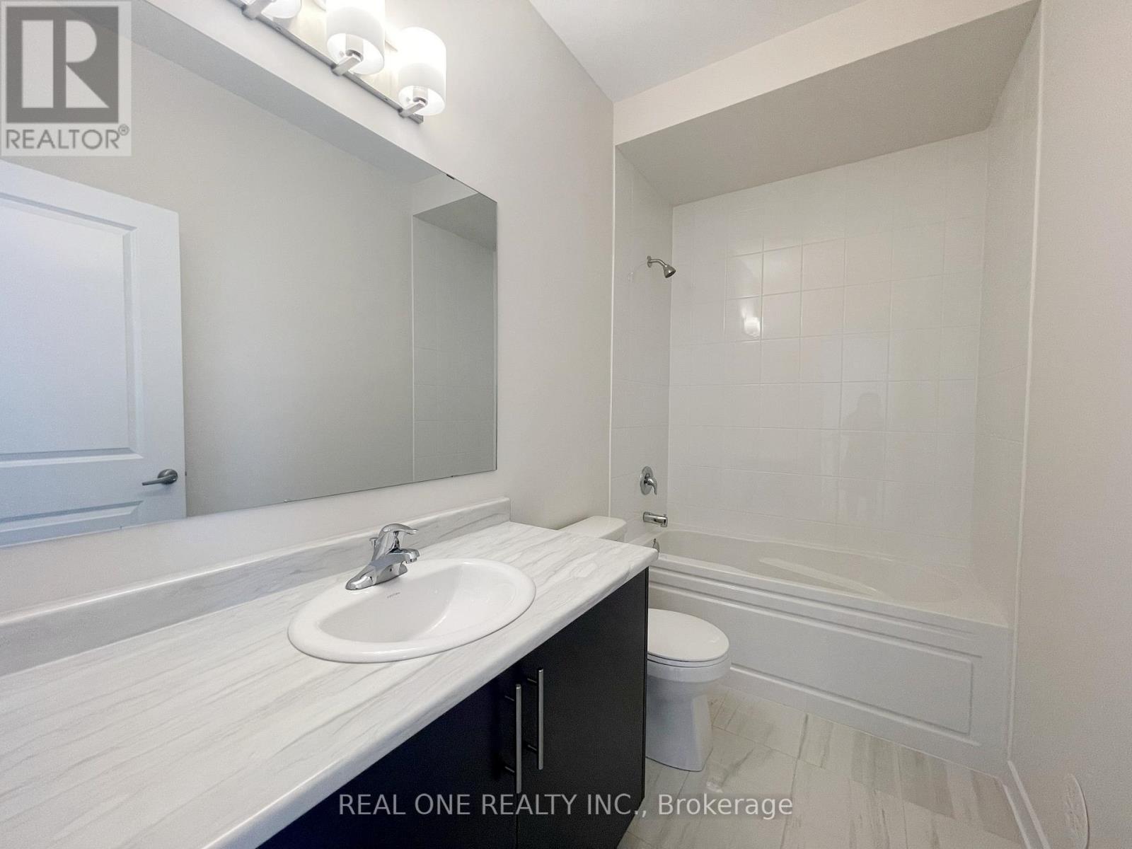 3073 Welsman Gardens, Oakville, Ontario  L6H 7Z2 - Photo 22 - W12561170