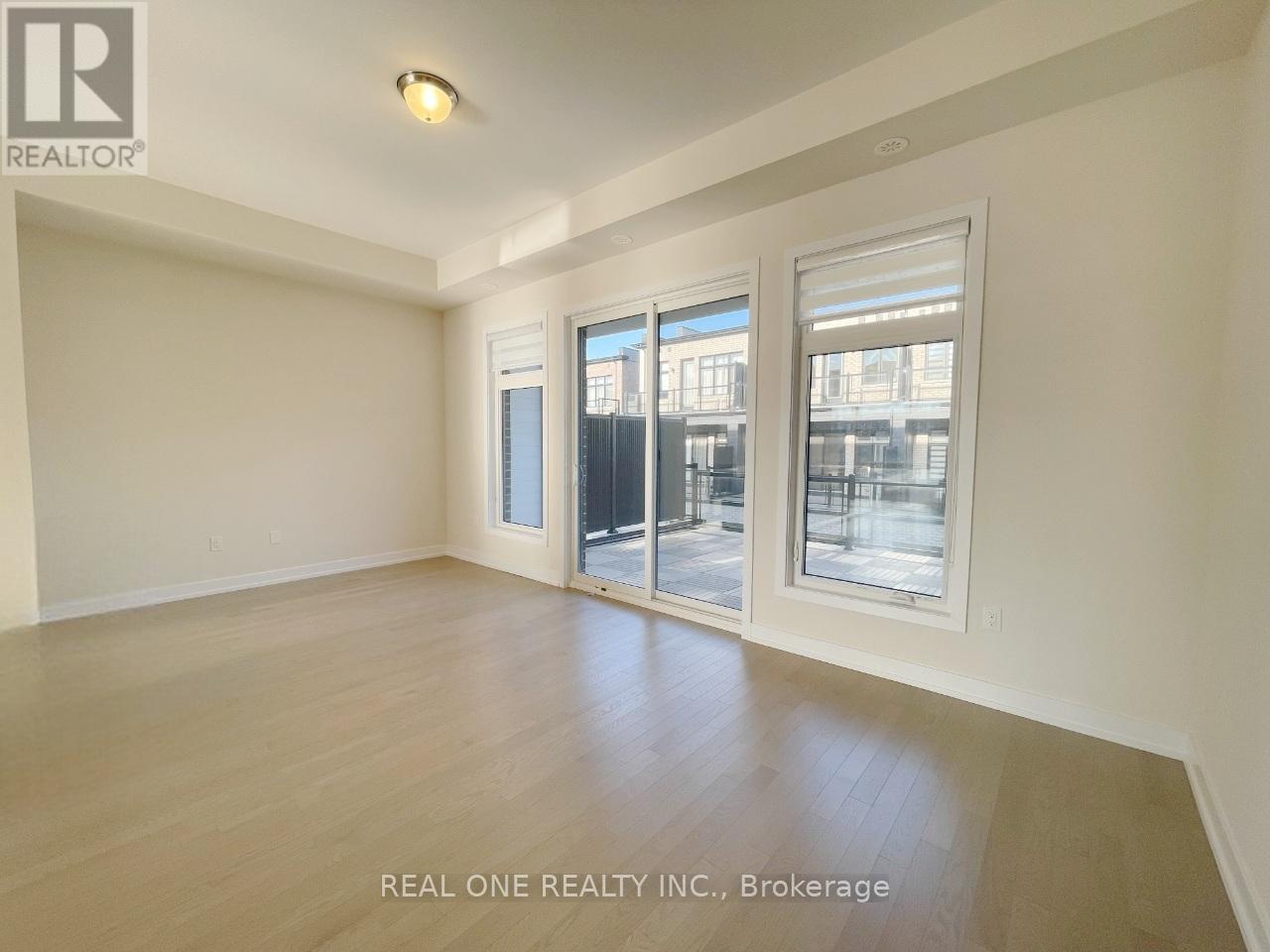 3073 Welsman Gardens, Oakville, Ontario  L6H 7Z2 - Photo 8 - W12561170