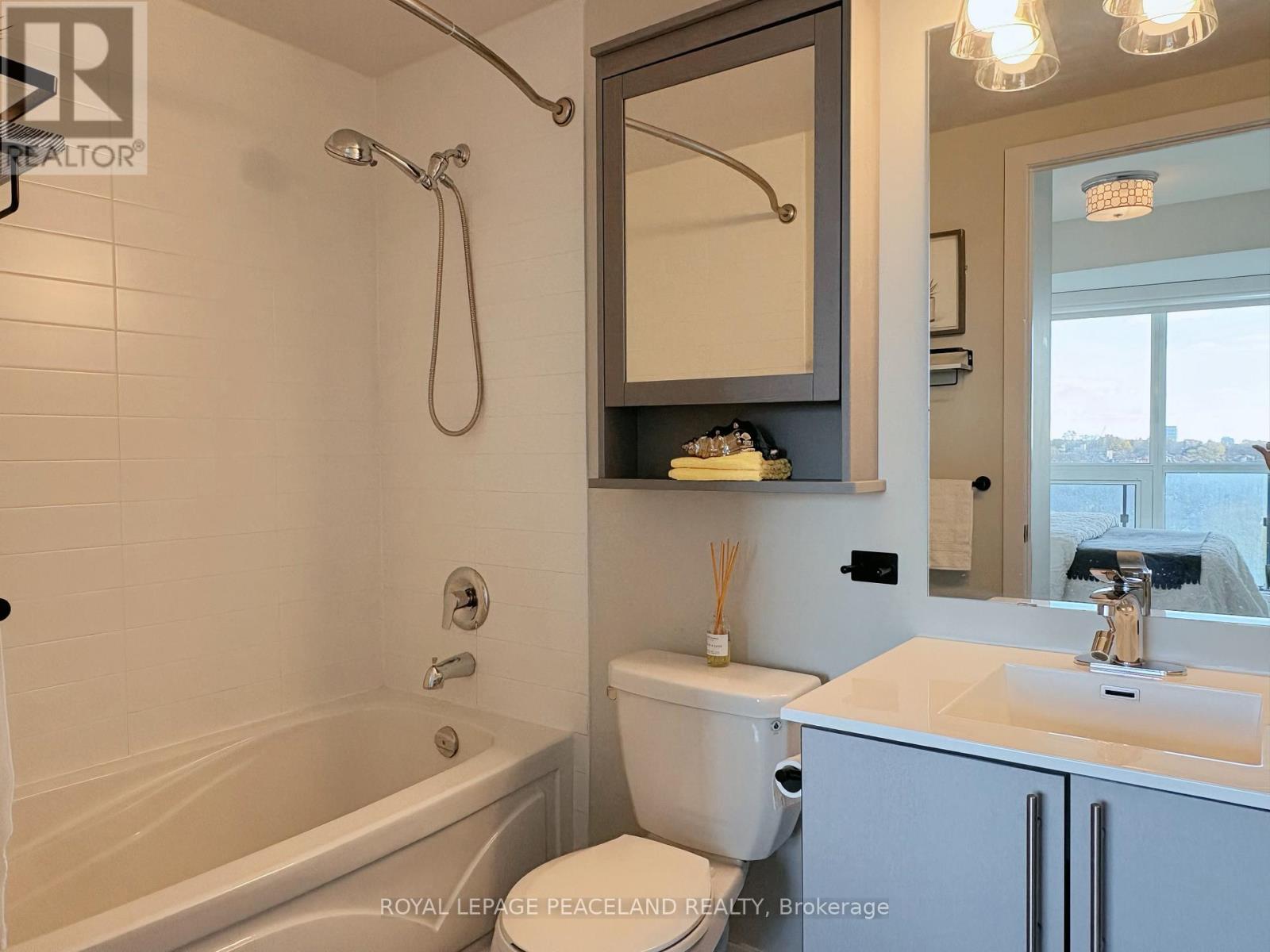 1105 - 60 Berwick Avenue, Toronto, Ontario  M5P 0A3 - Photo 5 - C12531096