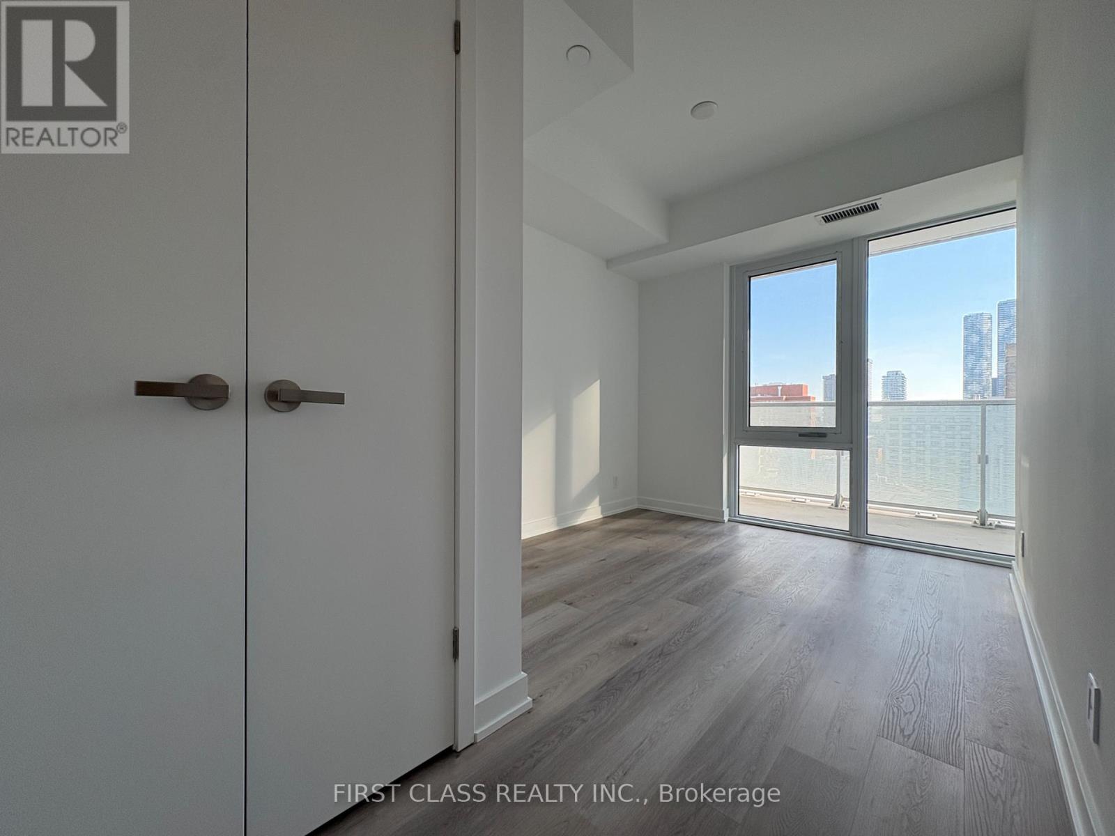 806 - 88 Queen Street E, Toronto, Ontario  M5C 0B6 - Photo 9 - C12561190