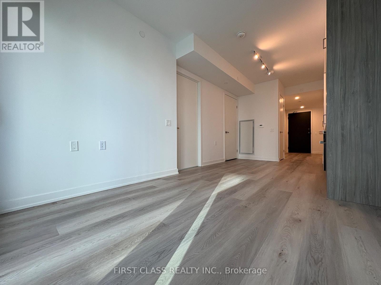 816 - 88 Queen Street E, Toronto, Ontario  M5C 0B6 - Photo 10 - C12561198