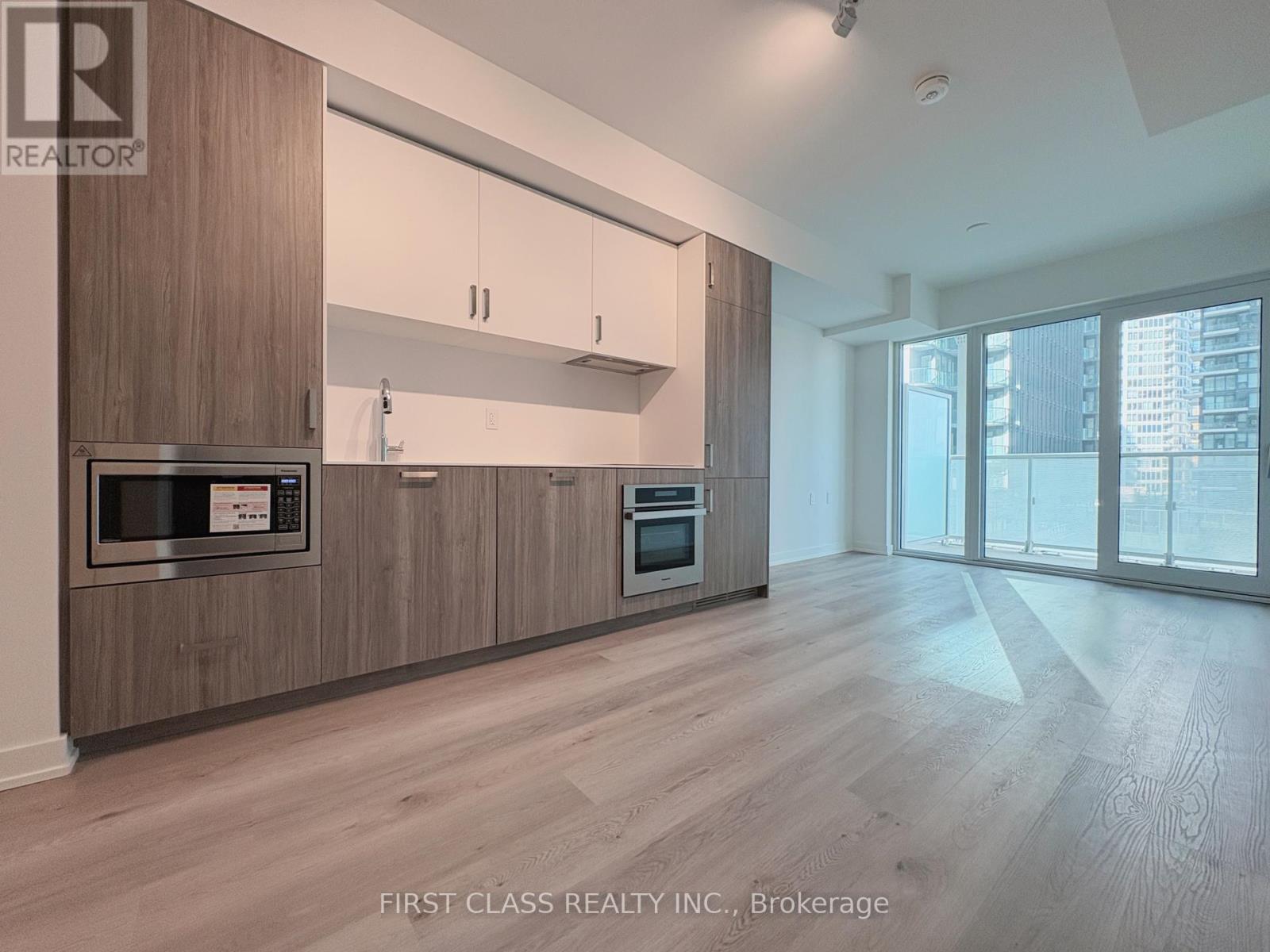 816 - 88 Queen Street E, Toronto, Ontario  M5C 0B6 - Photo 8 - C12561198