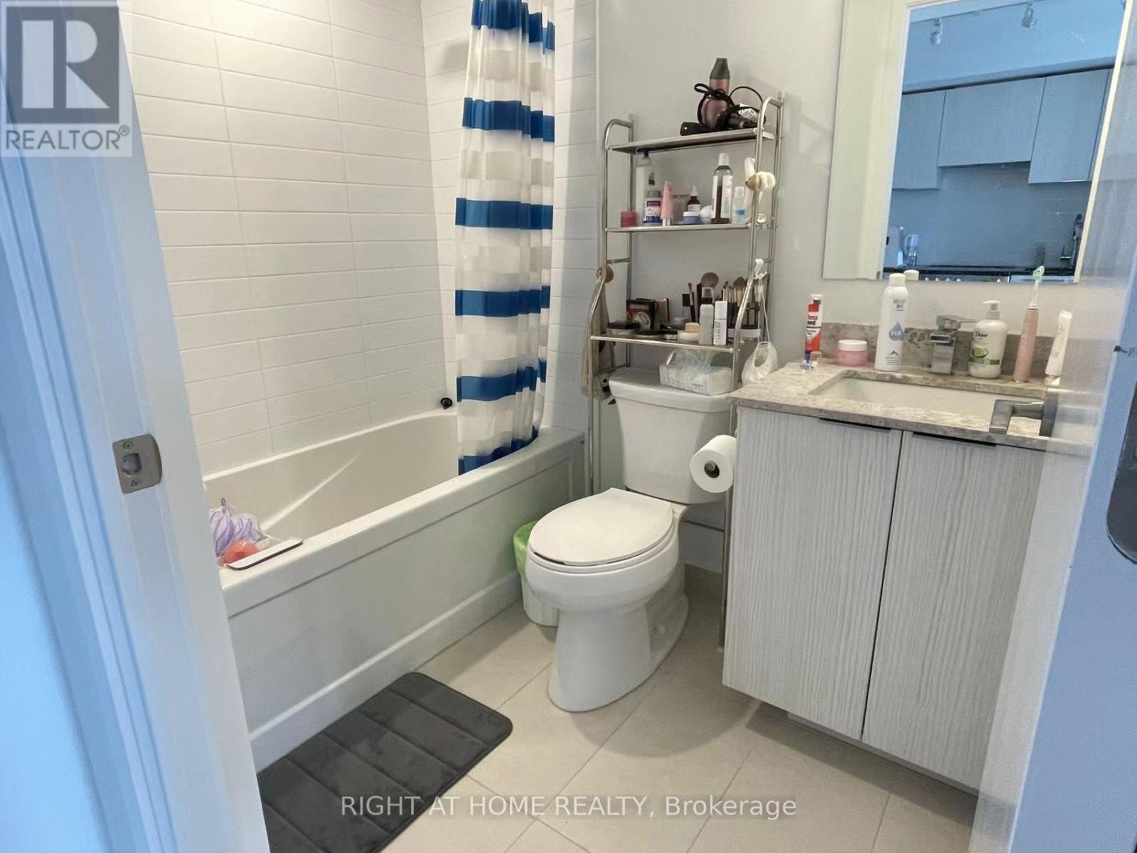 2206 - 501 Yonge Street, Toronto, Ontario  M4Y 0G8 - Photo 6 - C12561200