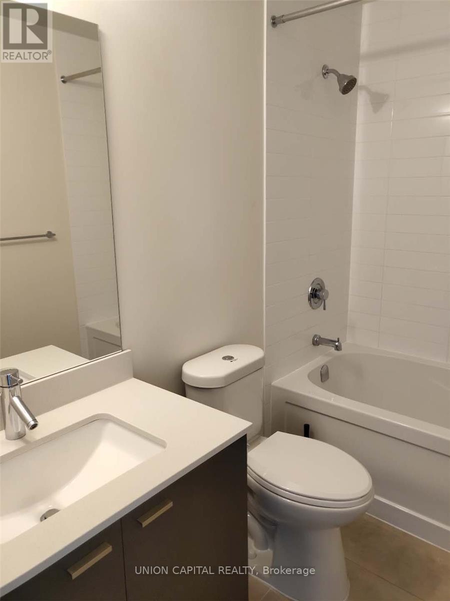 504 - 30 Roehampton Avenue, Toronto, Ontario  M4P 0B9 - Photo 14 - C12561208