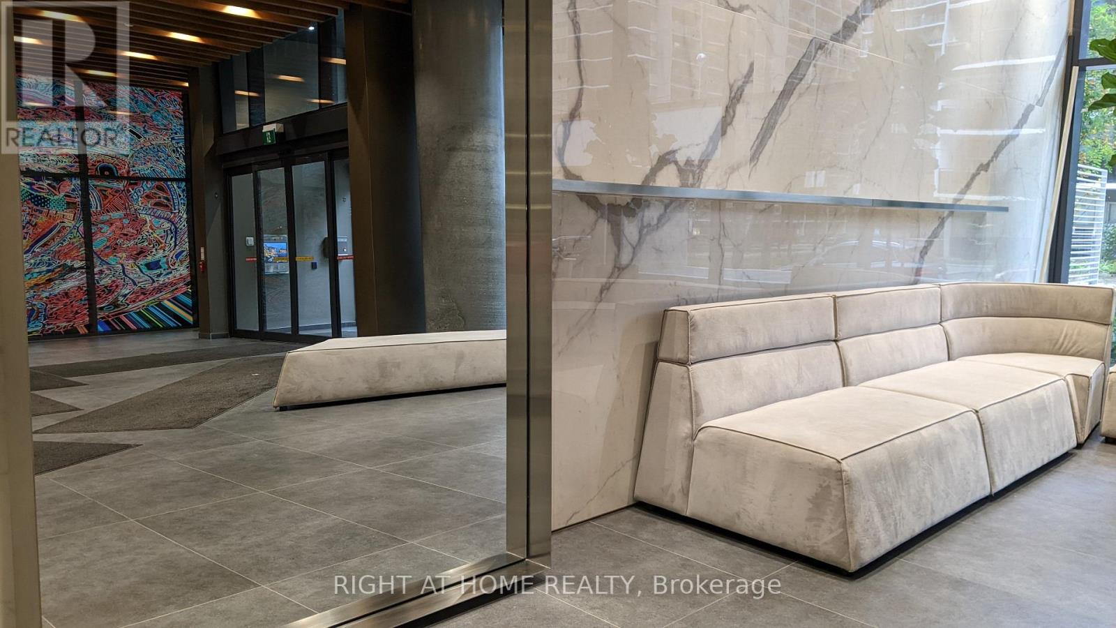 727 - 161 Roehampton Avenue, Toronto, Ontario  M4P 0C8 - Photo 10 - C12561212