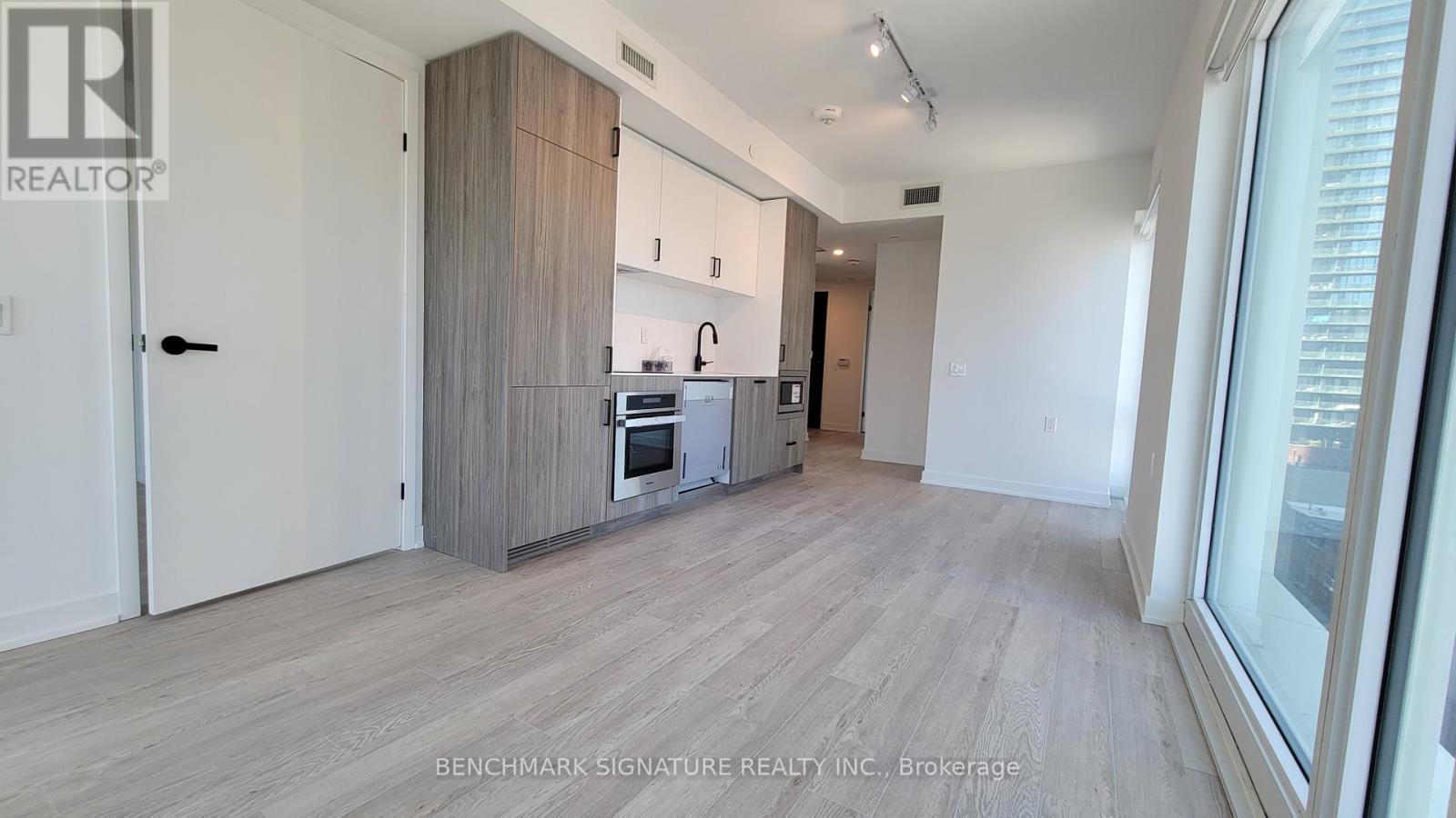 5303 - 88 Queen Street E, Toronto, Ontario  M5C 0B6 - Photo 10 - C12561218