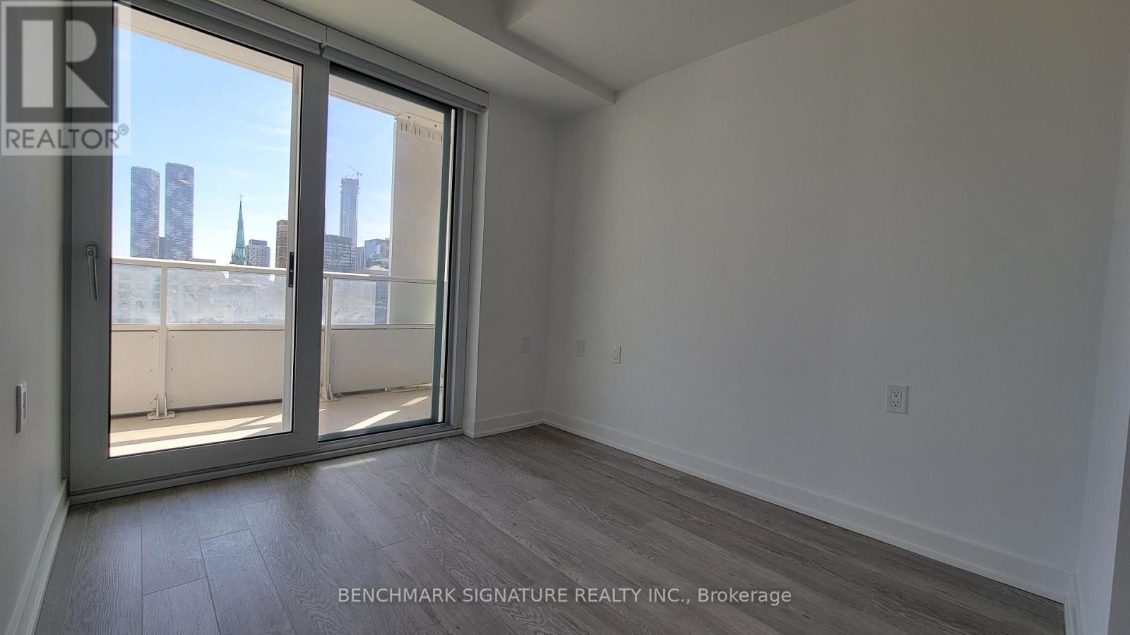 5303 - 88 Queen Street E, Toronto, Ontario  M5C 0B6 - Photo 13 - C12561218