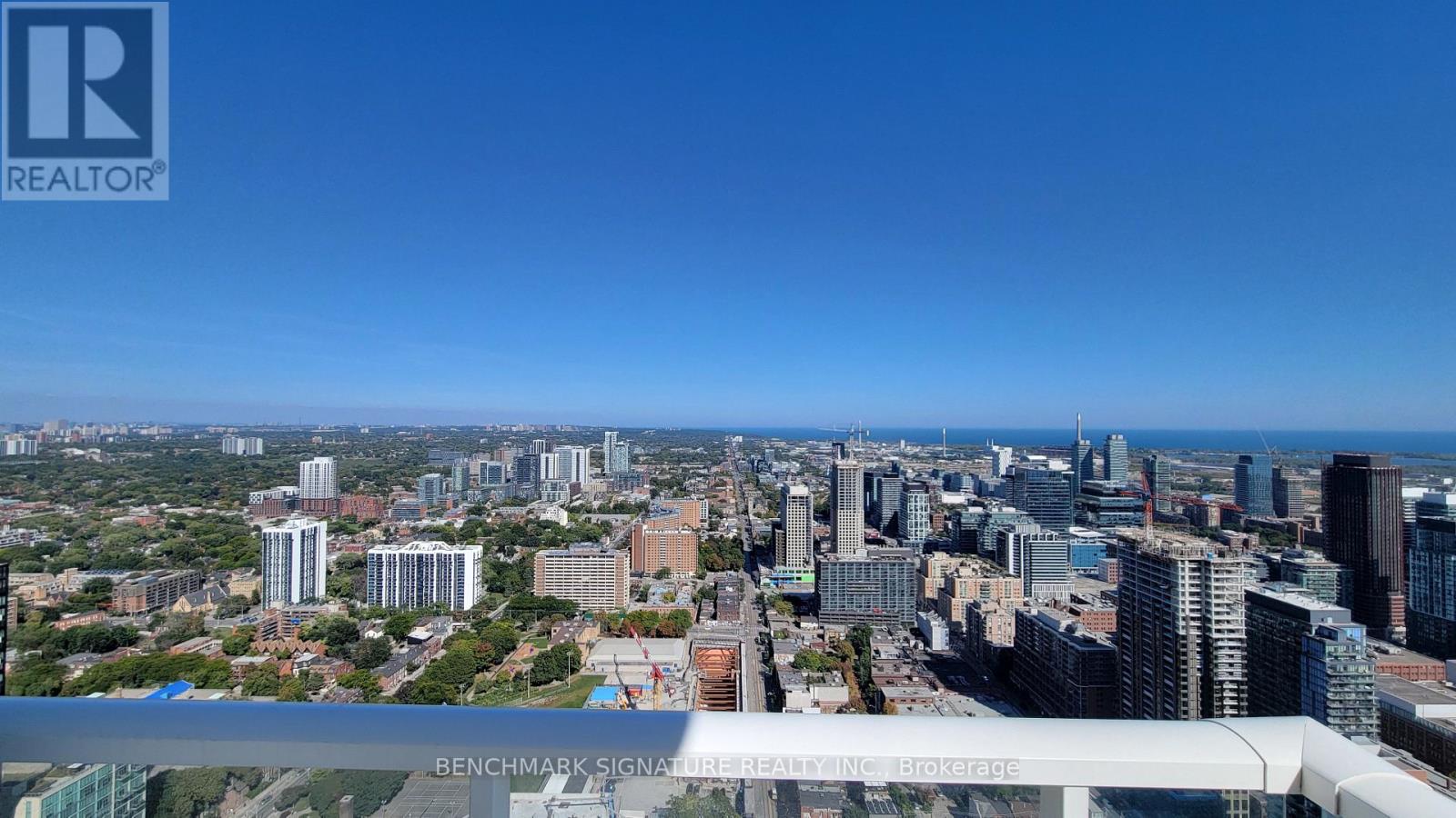 5303 - 88 Queen Street E, Toronto, Ontario  M5C 0B6 - Photo 3 - C12561218