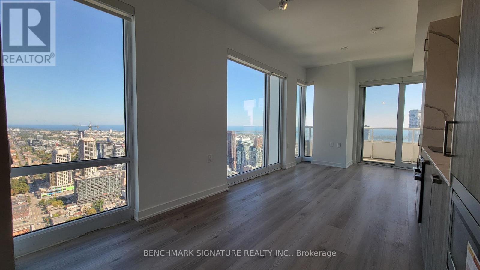 5303 - 88 Queen Street E, Toronto, Ontario  M5C 0B6 - Photo 6 - C12561218