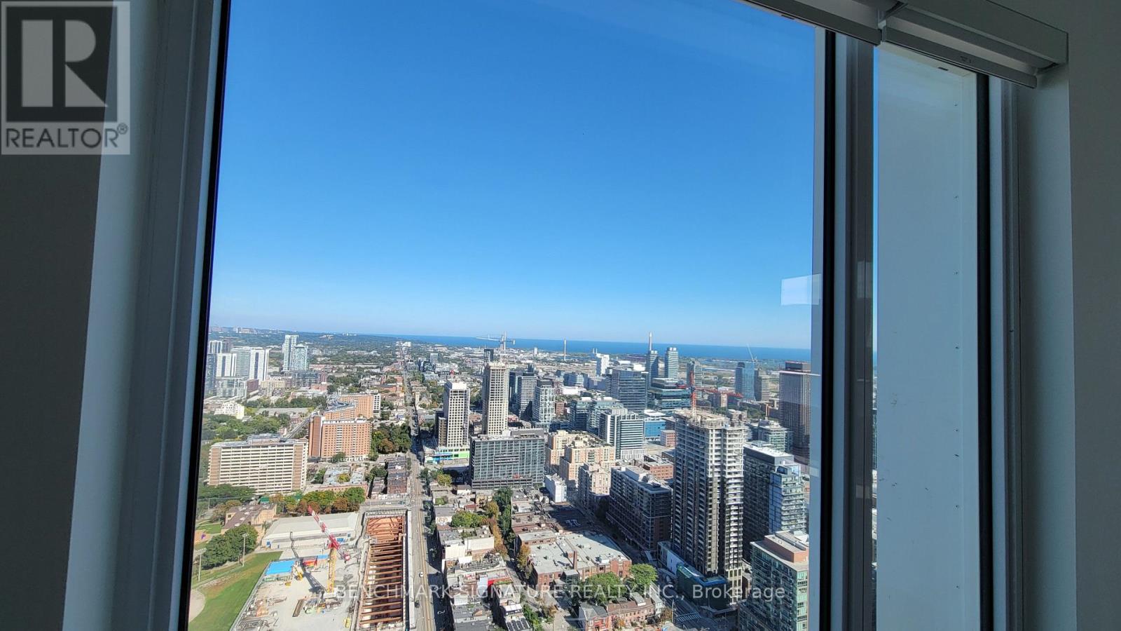 5303 - 88 Queen Street E, Toronto, Ontario  M5C 0B6 - Photo 8 - C12561218