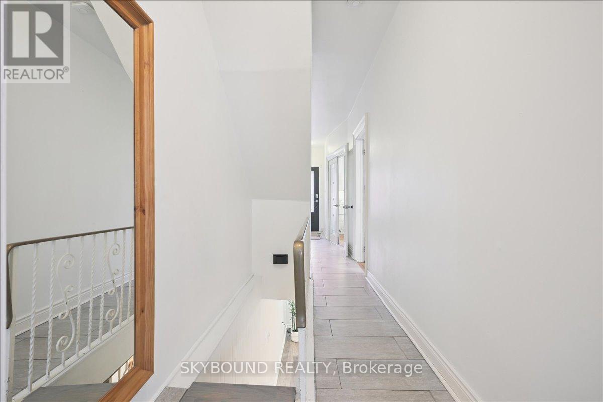 1051 College Street, Toronto, Ontario  M6H 1B1 - Photo 12 - C12561222