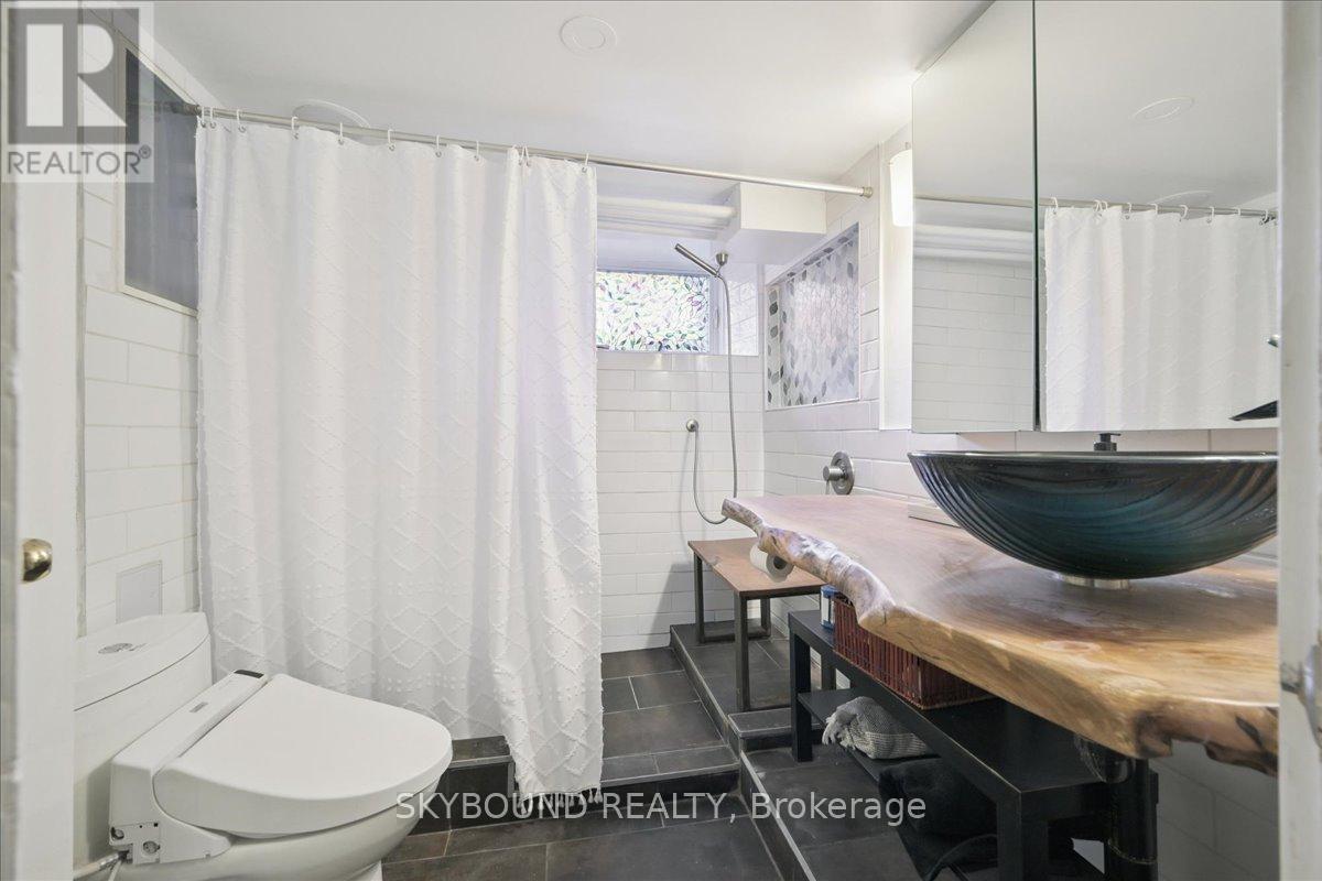 1051 College Street, Toronto, Ontario  M6H 1B1 - Photo 39 - C12561222